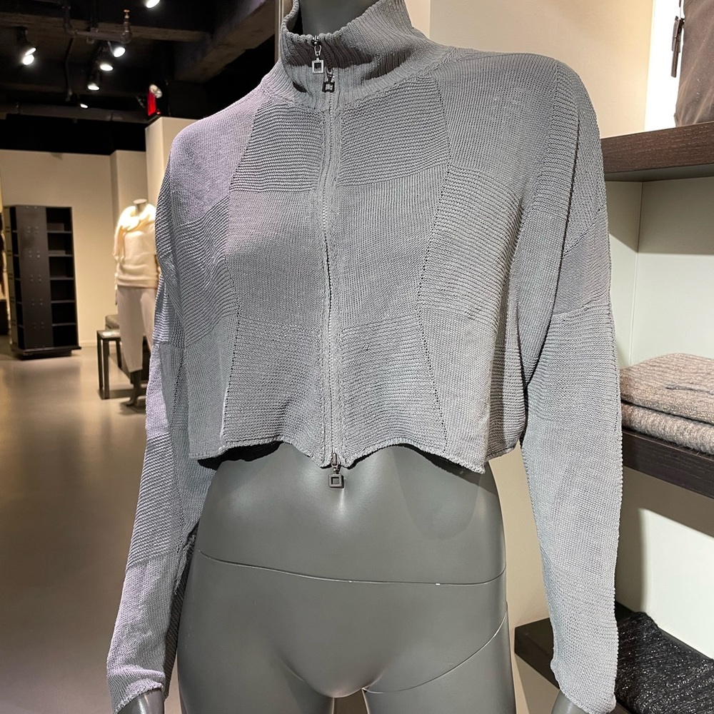 Sarah Pacini, medium grey, cropped cardigan in size medium